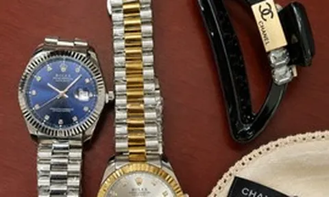 Hải quan bắt lô hàng giả Gucci, Chanel, Rolex trị giá tiền tỷ