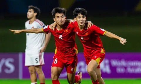Thấy gì đáng mừng khi U17 Việt Nam liên tục ăn mừng kiểu CR7