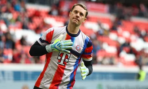 Neuer bất ngờ tái xuất tuyển Đức trước World Cup