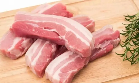 Giá heo hơi hôm nay 15/5: Duy trì đà đi ngang, vùng giá giao dịch khoảng 66.000 - 71.000 đồng/kg