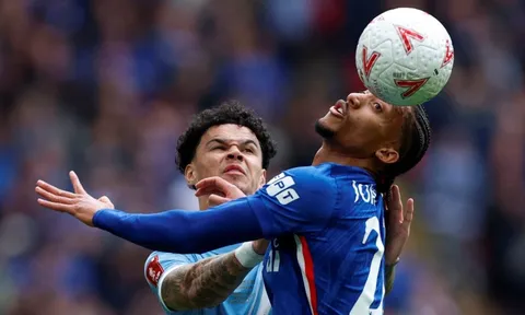 Neymar được chọn, ai phải trả giá?