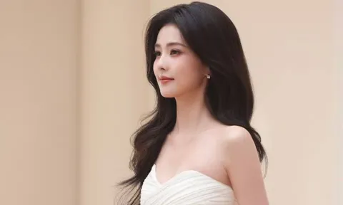 Bạch Lộc vướng nghi vấn hẹn hò với chàng trai nhỏ hơn 6 tuổi
