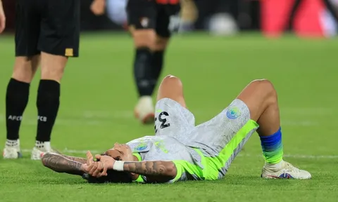 Guardiola ra đi, cơn ác mộng bắt đầu với Man City