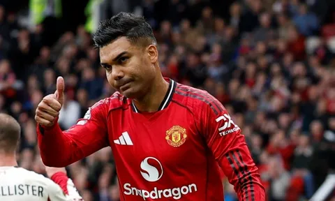 Casemiro có bến đỗ mới