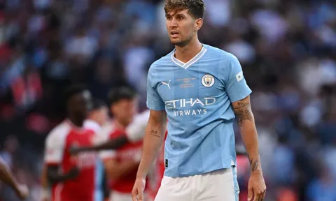 Bayern Munich muốn có John Stones