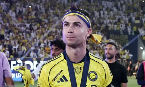 Ronaldo đau khổ tột cùng