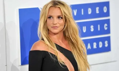 Britney Spears khiến dư luận 'dậy sóng'