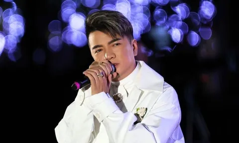 Đàm Vĩnh Hưng căng thẳng