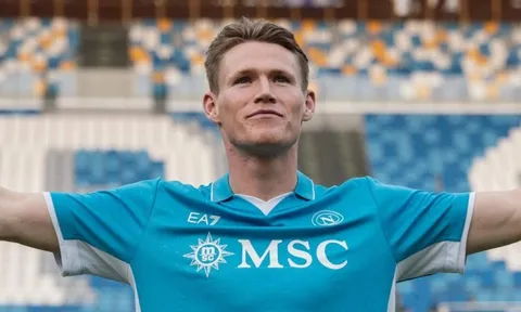 Napoli từ chối bán McTominay