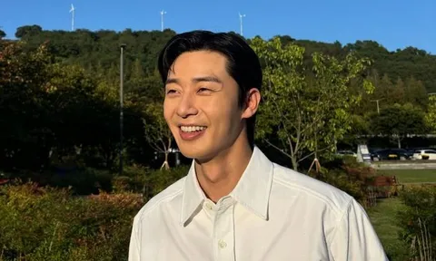 Khoảnh khắc đời thường của Park Seo Joon khiến khán giả yêu thích