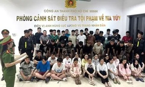 Triệt phá tụ điểm ma túy trong quán bar Revo, khởi tố 50 đối tượng