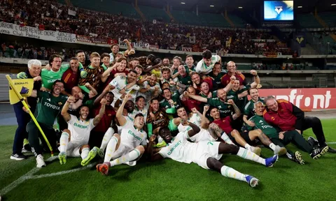 Roma giành vé dự Champions League sau 7 năm