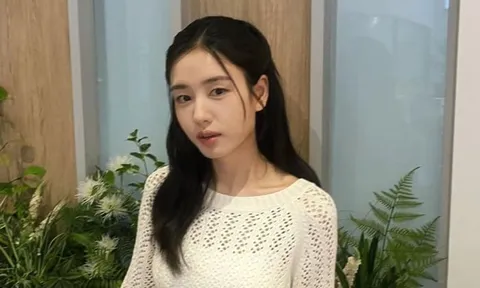 Ahn Eun Jin với lời chúc đám cưới 'không dùng ChatGPT' cho bạn thân