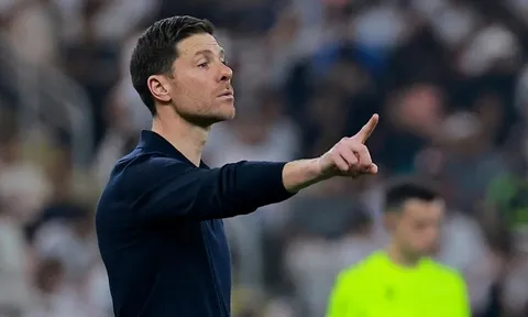 Thảm hoạ Chelsea đang chờ sẵn Alonso