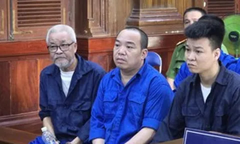 Hai cha con bị tuyên án tù vì cưỡng đoạt tài sản của CSGT