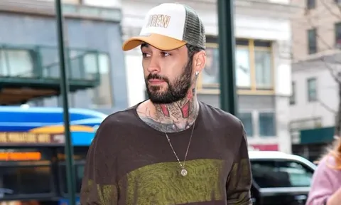 Hành động gây tranh cãi của Zayn Malik với người hâm mộ