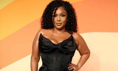 Lizzo đáp trả cáo buộc 'nói xấu' Taylor Swift