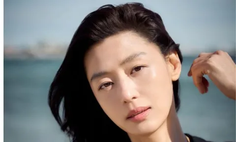 'Mợ chảnh' Jun Ji Hyun tiết lộ 'nỗi khổ' khó cưỡng sau 30 năm nổi tiếng