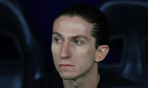 Filipe Luis tái xuất bóng đá châu Âu