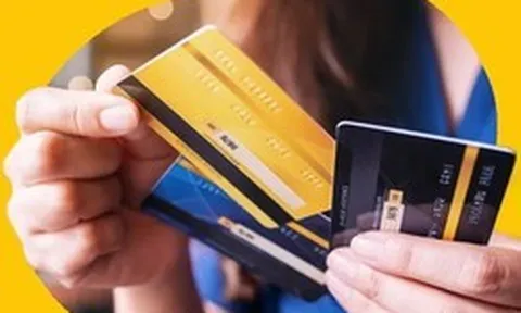 Nợ thẻ tín dụng tại Mỹ chạm mốc kỷ lục