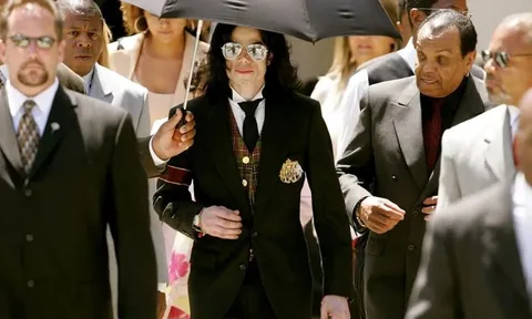 Con gái Michael Jackson tiếp tục cuộc chiến pháp lý giành quyền kiểm soát di sản