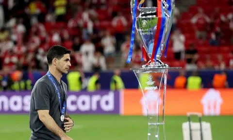 Khi sự thực dụng phản bội Arsenal