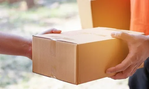 Cảnh báo thủ đoạn giả nhân viên giao hàng, dàn dựng tình huống để lừa đảo