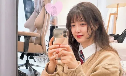 Goo Hye Sun gây sốt với tạo hình nữ sinh ở tuổi 42, nhan sắc trẻ trung khiến dân mạng bất ngờ