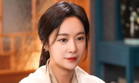 Hwang Jung Eum sau ồn ào biển thủ 4,34 tỷ won