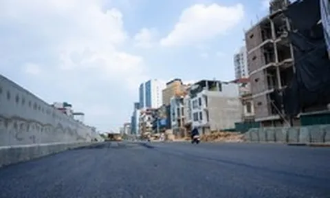 Hà Nội: Diện mạo bất ngờ trên tuyến vành đai 1 Hoàng Cầu - Voi Phục những ngày đầu tháng 6
