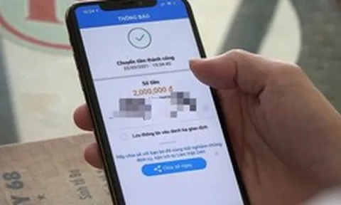 'Không có chuyện chuyển khoản nhầm rồi tự động đến ngân hàng yêu cầu phong tỏa ngay tài khoản người nhận'