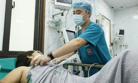 Vì sao nguy cơ đột quỵ tăng cao ngày nắng nóng?