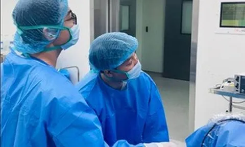 Trì hoãn điều trị sỏi vì sợ mổ, người phụ nữ suýt hỏng cả quả thận