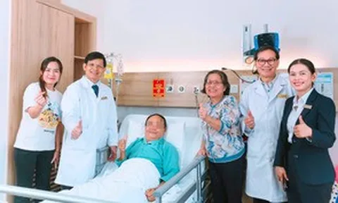Bệnh nhân Campuchia sang Việt Nam phẫu thuật nội soi cắt khối u gan