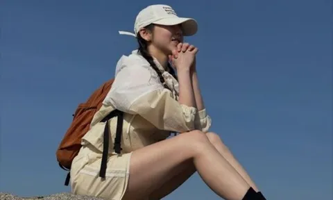 Ahn So Hee khoe ảnh đi leo núi, vóc dáng gây chú ý