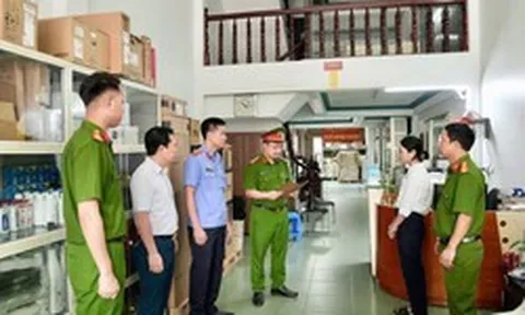 Cài Windows, Office lậu cho hàng trăm máy tính: Công an khởi tố vụ án đầu tiên trên cả nước