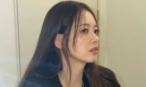 Go Ara gây chú ý với nhan sắc trẻ trung ở tuổi ngoài 30