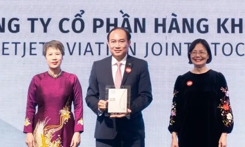 Vietjet được vinh danh trong Top 50 Doanh nghiệp phát triển bền vững