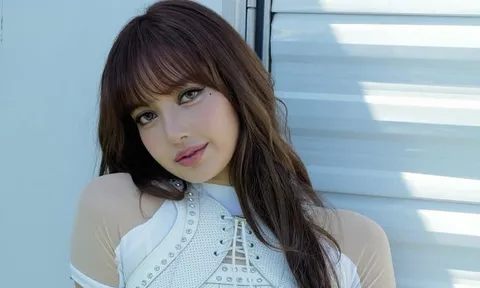 Lisa (BLACKPINK) vướng nghi vấn can thiệp 'dao kéo'