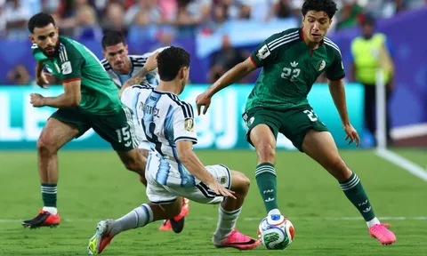 Cầu thủ gốc Việt thể hiện ra sao trước Argentina
