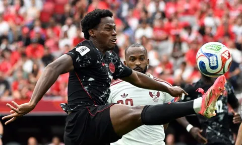 Jonathan David sánh ngang Messi tại World Cup 2026