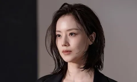 Moon Chae Won xác nhận kết hôn vào ngày 28/6, bác bỏ tin đồn mang thai