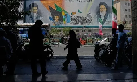 Sau cuộc chiến với Mỹ và Israel, nền kinh tế Iran được gì và mất gì?