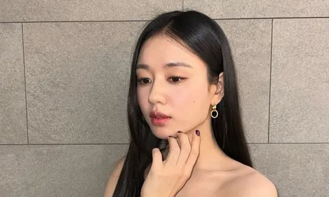 Ahn Eun Jin tiết lộ bữa ăn đơn giản giữa lúc gây chú ý vì giảm 10kg