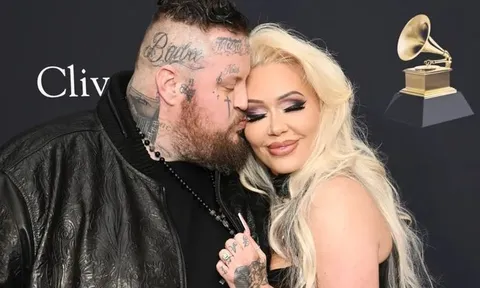 Bunnie Xo gây xôn xao với động thái lạ sau tin ly hôn Jelly Roll