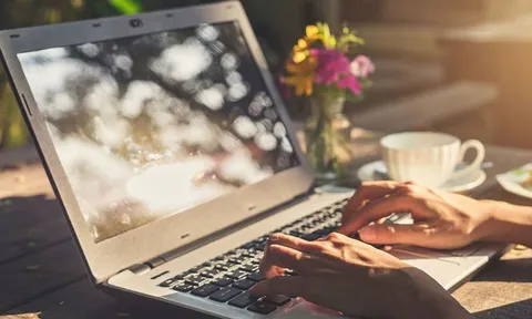 Nắng nóng gay gắt, chớ đặt laptop ở những vị trí này