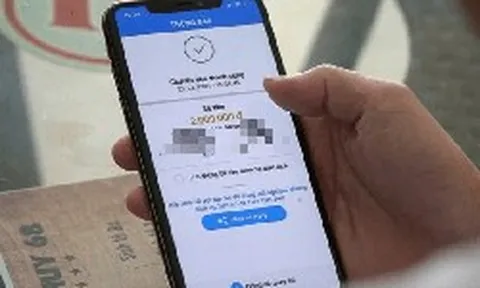 Công an cảnh báo khẩn đến người thực hiện giao dịch chuyển tiền lúc nửa đêm kèm nội dung này