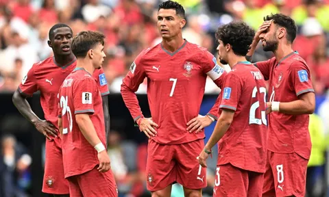 Ronaldo đang định nghĩa lại sự vĩ đại