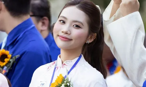 Phương Mỹ Chi vỡ òa vì 'trúng lớn'