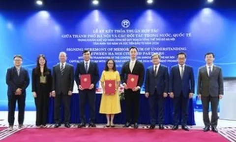 Thành phố Hà Nội và Grab Việt Nam hợp tác thúc đẩy phát triển đô thị thông minh và chuyển đổi số